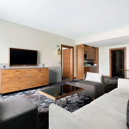 Doubletree By Hilton & Convention Center 4*
