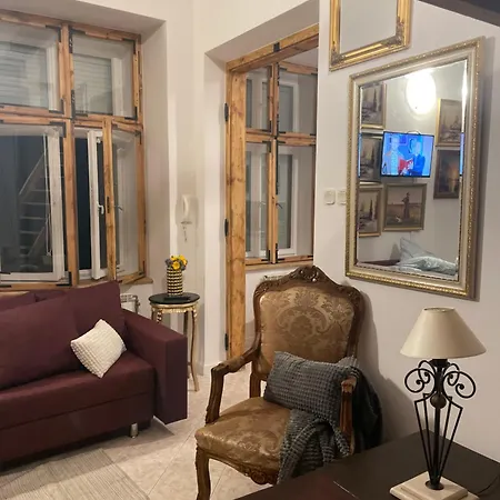 Family Apartment *