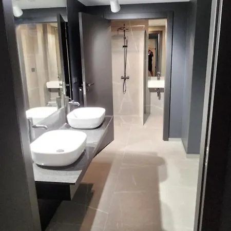 Luxury Vistula Old Town Apartments: Spa, Sauna & Pool Retreat Apartment *