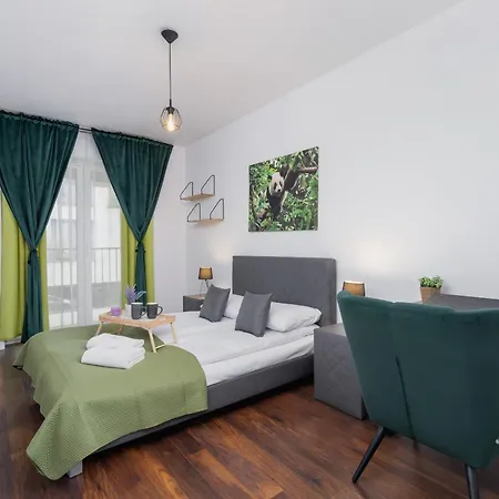 Zablocie Pet-friendly Slusarska By Renters Apartment Krakow