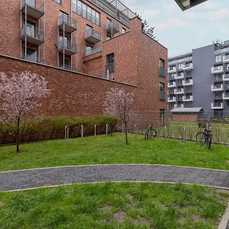 Zablocie Pet-friendly Slusarska By Renters Appartamento