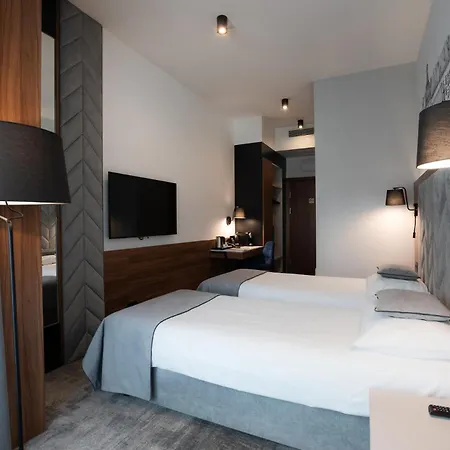 Garden Square 4*