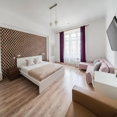 Roller Apartahotel *