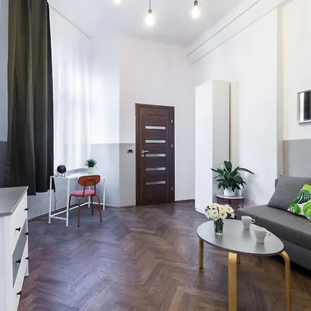 Friendhouse Starovislna