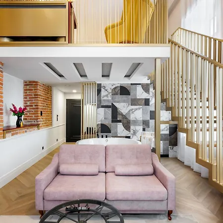 Hotell Golden Queen