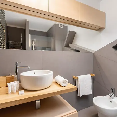 Stawowa With Balcony & Parking Cracow By Renters