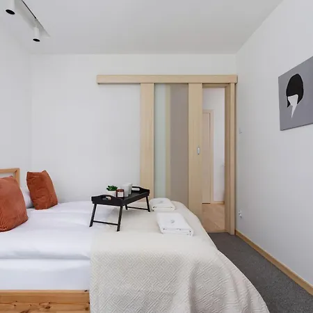 Stawowa With Balcony & Parking Cracow By Renters *