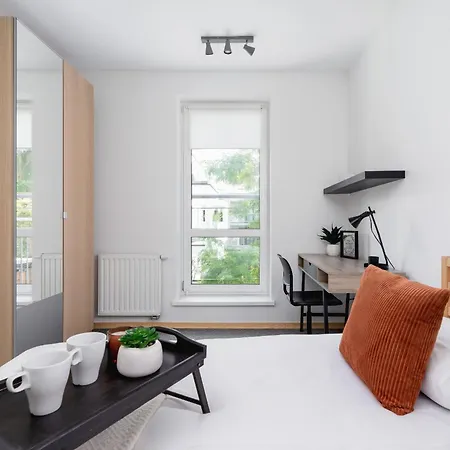 Stawowa With Balcony & Parking Cracow By Renters