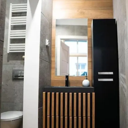 Apartment Lovely One-bedroom Loft 3 Minutes From Kazimierz