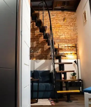 Lovely One-bedroom Loft 3 Minutes From Kazimierz Apartment