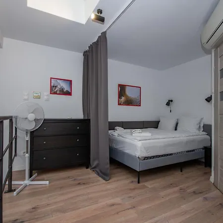 Inpoint Modern Loft - Centre Lazarza St 13 Krakow