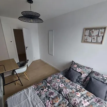 Przestronny Apartament, Ogrodek, Miejsca Postojowe W Garazu