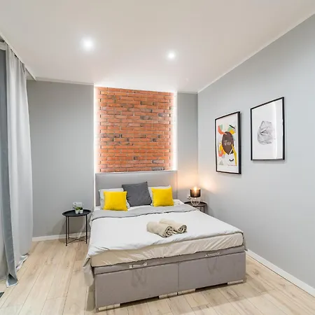 Starowislna - Balcony, Top Location, Tram & Train Nearby - By Rentujemy * Krakow