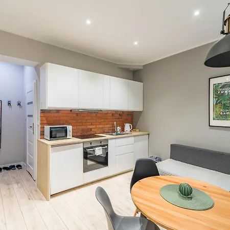 Starowislna - Balcony, Top Location, Tram & Train Nearby - By Rentujemy Krakow
