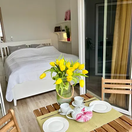 Feelhome With Kitchen Apartment