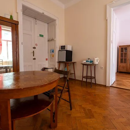 Hostel Trzy Kafki Private *