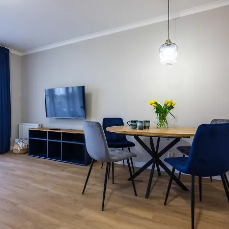 Tyzenhauz Topolowa Aparthotel