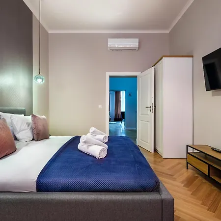 Aparthotel Tyzenhauz Topolowa Krakow