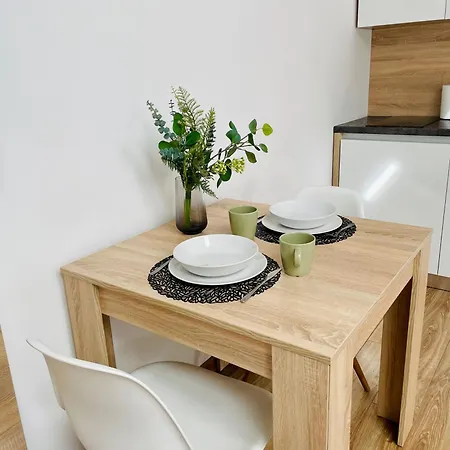 44 - Old Town Bosacka Apartment