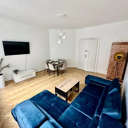 Selected By Market Square Apartment