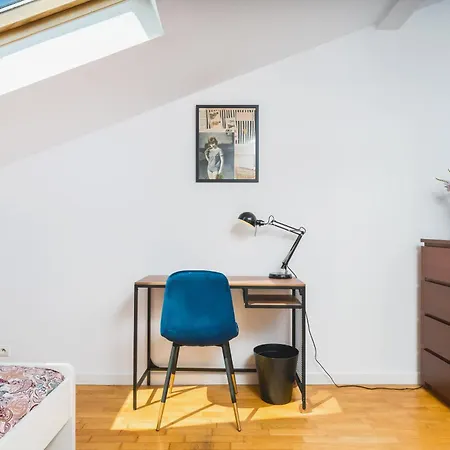 Unique Spacious 3 Bedroom - Old Town Loft - By Upstairs Krakow