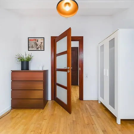 Apartment Unique Spacious 3 Bedroom - Old Town Loft - By Upstairs