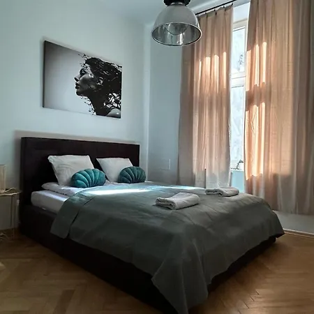 Apartment Selected By Market Square *