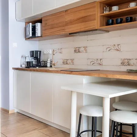 Apartament Grzegorzki - Main Station & Parks Nearby - By Rentujemy *