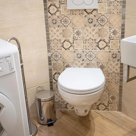 Apartament Grzegorzki - Main Station & Parks Nearby - By Rentujemy Kraków