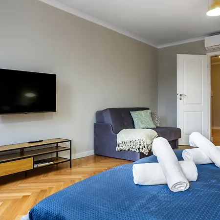 Tyzenhauz Topolowa Aparthotel *