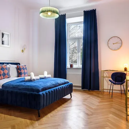Tyzenhauz Topolowa Aparthotel Krakow