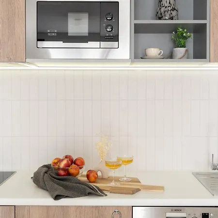 3 Minutes Old Town Apartment