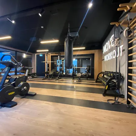 Vistula Avenue Free Parking, Swimming Pool, Sauna & Gym