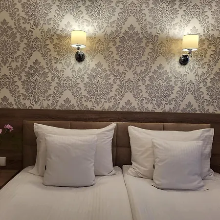 Maximum 3* Krakow