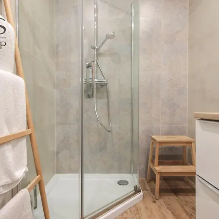 Beautiful In The City Center Apartment Krakow
