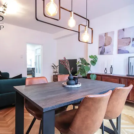 Beautiful In The City Center Apartment Krakow