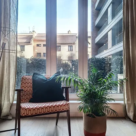 1-bedroom With Private Garden, Old Town
