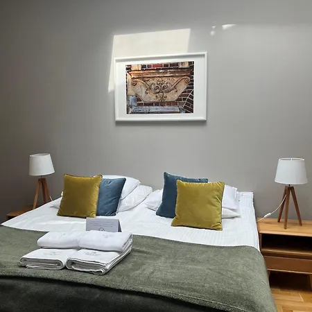 Venetian House Market Square 4* Krakow