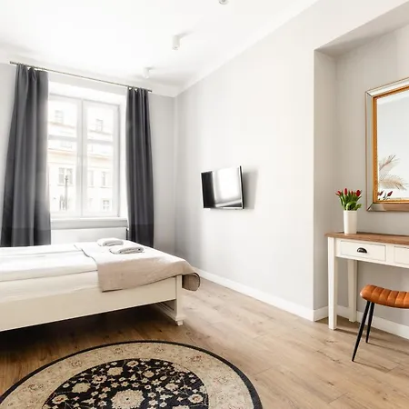 Starowislna 1, Main Square Apartment *