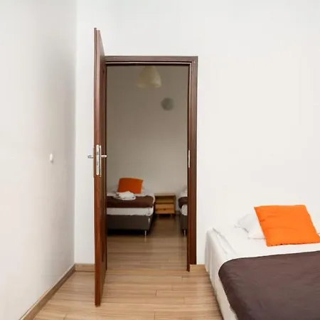 Station Aparthotel