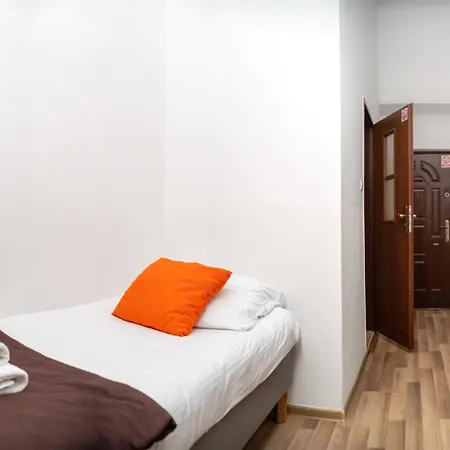 Station Aparthotel 2*