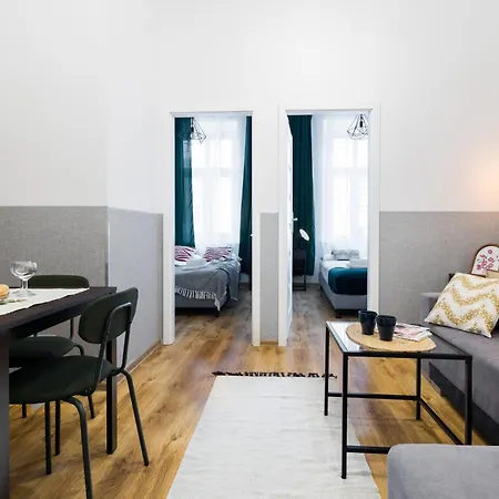Apartment Friendhouse Starovislna