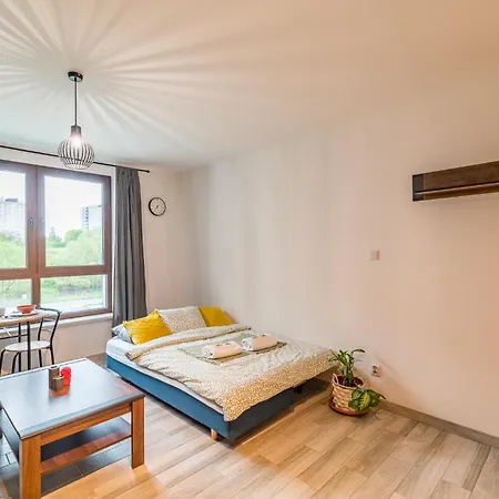 Mistrzejowice - Park, Tram & Bus Nearby - By Rentujemy * Krakow