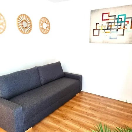 Apartament Dla 2 Osob Przy Plywajacych Basenach Zakrzowek * Krakow