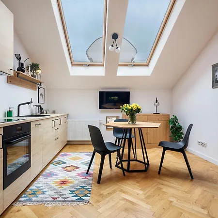 Apartment Tyzenhauz Siemiradzkiego Street *