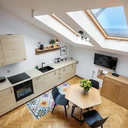 Apartment Tyzenhauz Siemiradzkiego Street