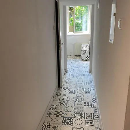 Hostel Pini - Przytulne W Centrum Krakowa