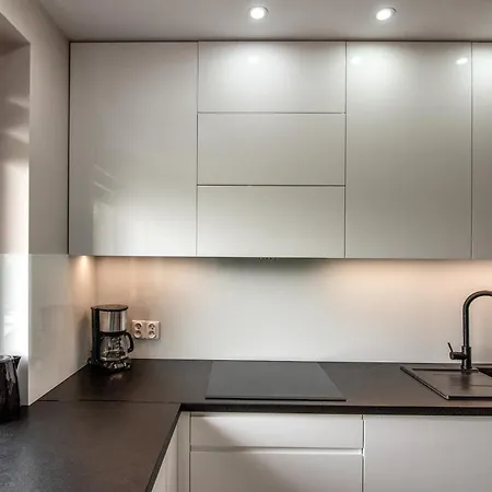 Apartment Royal Deluxe 2 6 Persons Aquapark Down Town Krakow