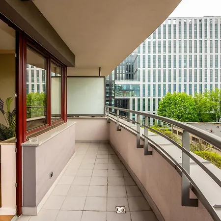 Apartment Royal Deluxe 2 6 Persons Aquapark Down Town Krakow