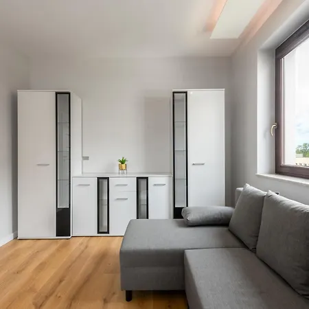 Apartment Royal Deluxe 2 6 Persons Aquapark Down Town Krakow